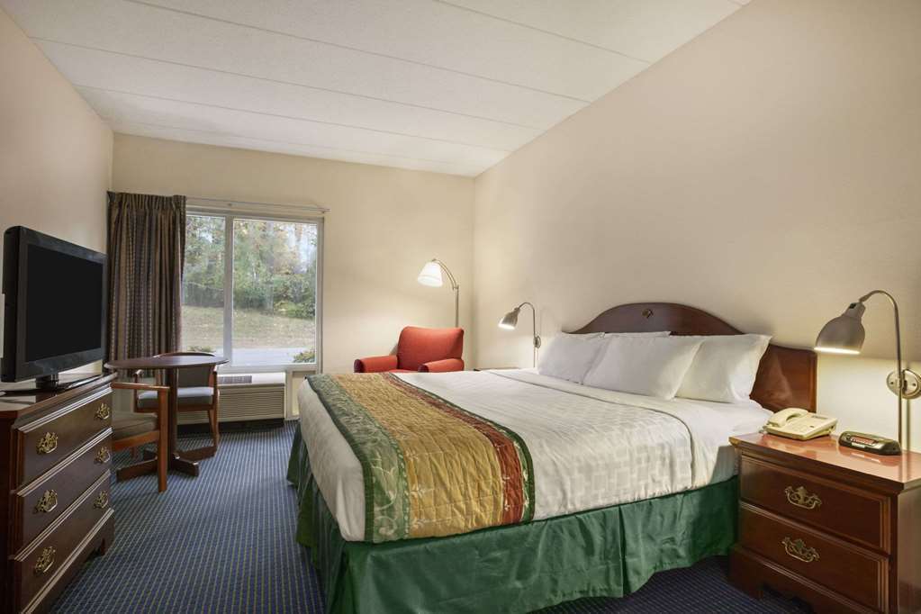 Baymont By Wyndham Warrenton Hotel Ruang foto